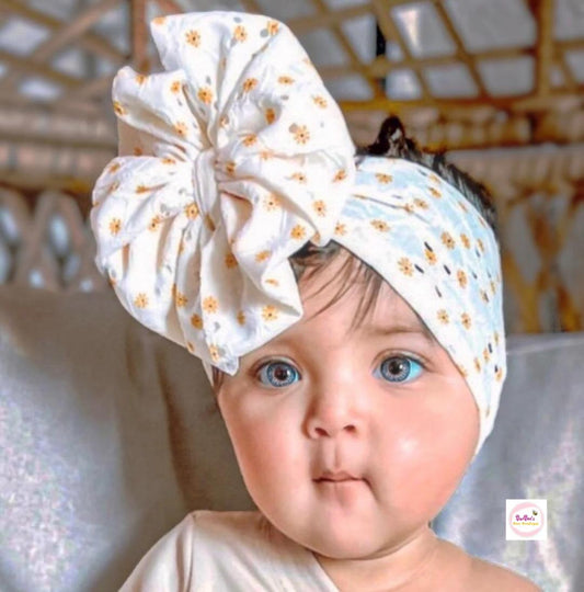 Daisy Print Eyelet Messy Bow Headwrap, Hair Bows and Piggy Set